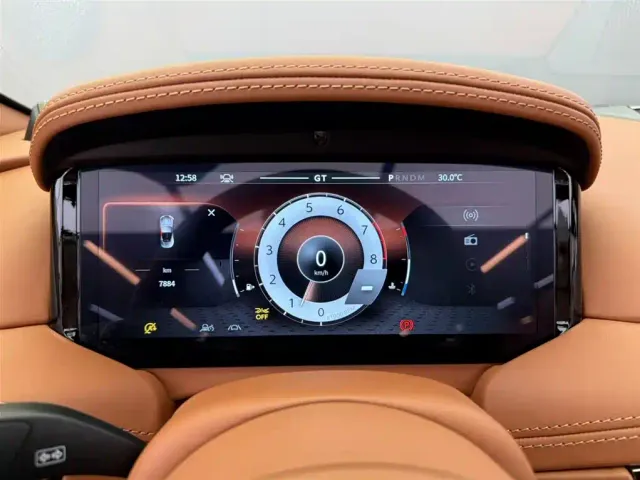 Aston Martin DB12 — Фото автомобиля 7