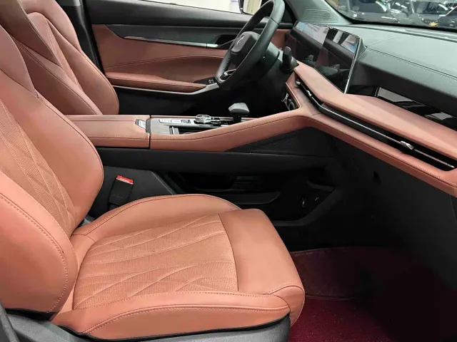 Changan CS75 Plus — Фото автомобиля 9