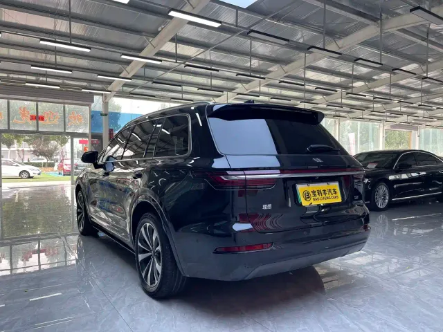 Li Auto ONE — Фото автомобиля 6