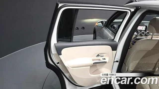 Mercedes-Benz GLB-Class X247 — Фото автомобиля 14