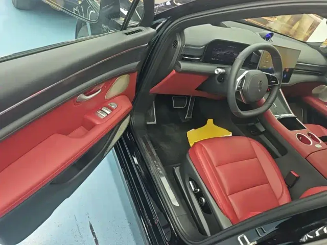 Aito M5 — Фото автомобиля 15
