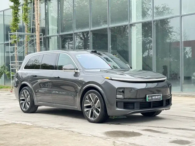Li Auto L9 — Фото автомобиля 3