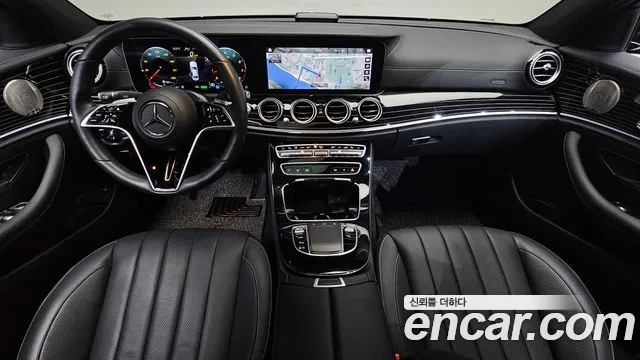Mercedes-Benz E-Class — Фото автомобиля 7