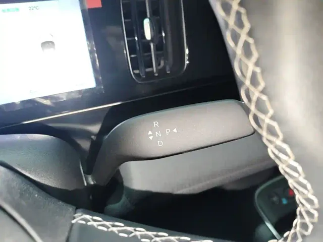 BYD Sealion 05 EV — Фото автомобиля 13
