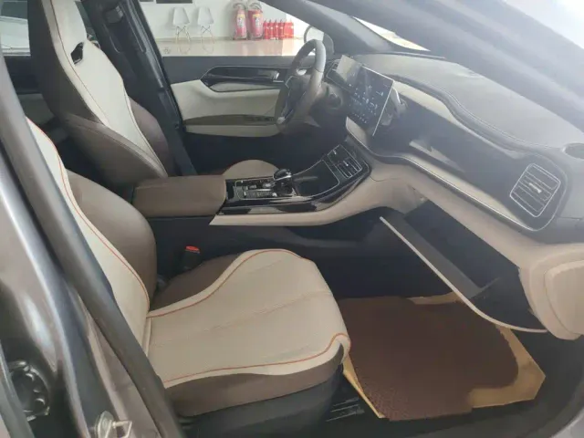 BYD Qin PLUS — Фото автомобиля 2