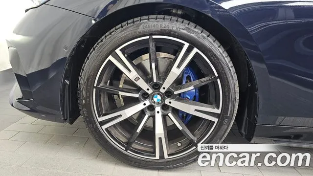 BMW 5-Series 5 серия (G60) 530i xDrive M Sport — Фото автомобиля 5
