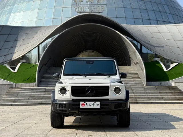 Mercedes-Benz G-Class — Фото автомобиля 2