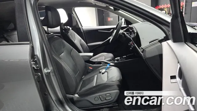 Kia Niro New — Фото автомобиля 18