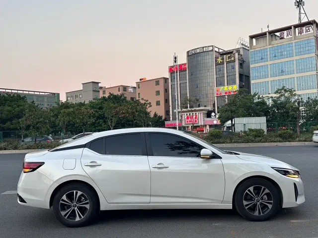 Nissan Sylphy — Фото автомобиля 7