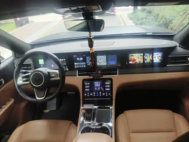 Li Auto ONE — Фото автомобиля 12