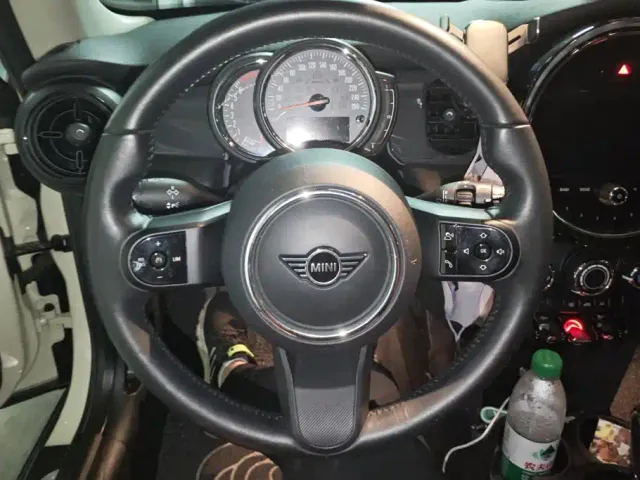 MINI Hatch — Фото автомобиля 15