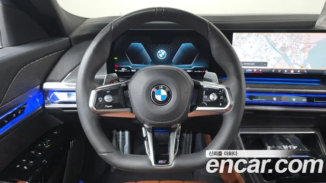 BMW 7-Series 7 серия (G70) 740i xDrive M Sport — Фото автомобиля 13