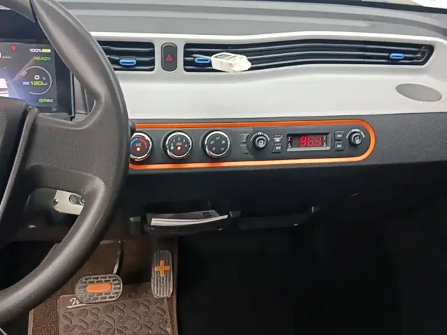 Wuling Hongguang Mini EV — Фото автомобиля 12