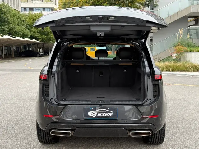 Land Rover Range Rover Sport — Фото автомобиля 9
