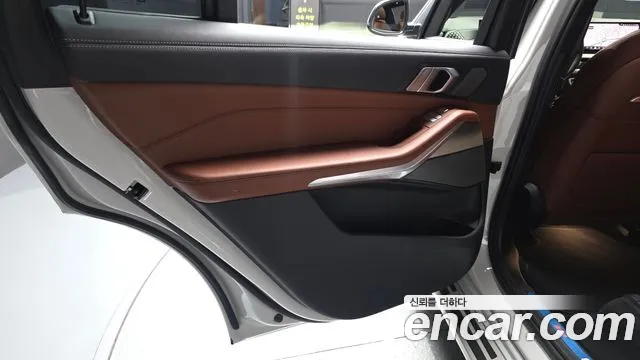 BMW X7 — Фото автомобиля 21