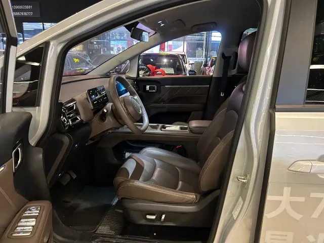 Wuling Starlight 730 — Фото автомобиля 5