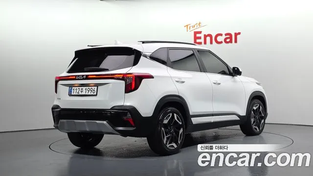 Kia Seltos — Фото автомобиля 2
