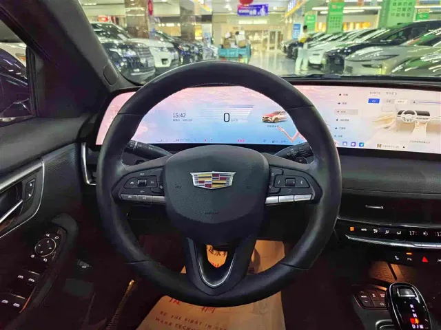 Cadillac CT5 — Фото автомобиля 10