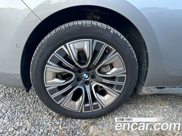 BMW 7 Series G70 — Фото автомобиля 5