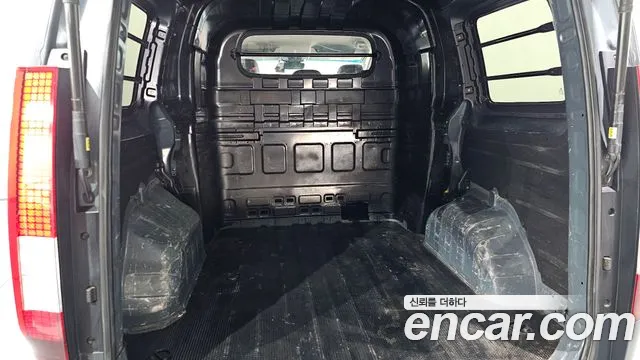 Hyundai Staria — Фото автомобиля 30