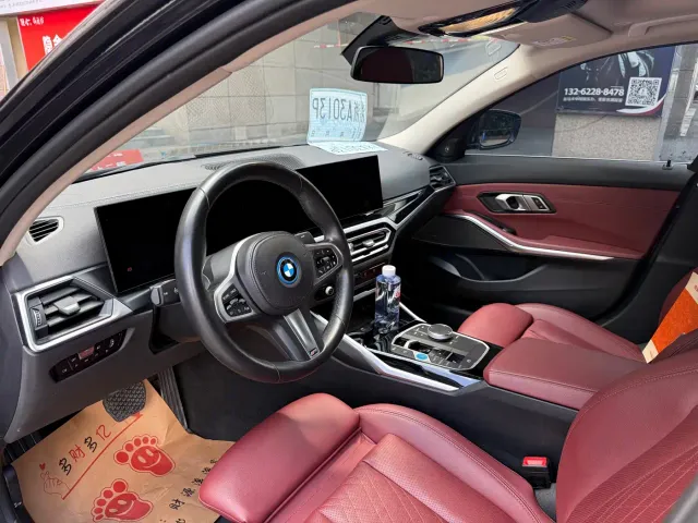 BMW i3 — Фото автомобиля 4