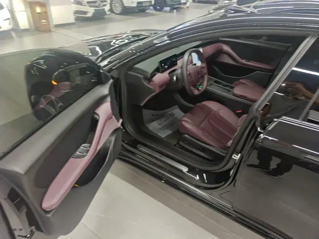Nio ET5 Touring — Фото автомобиля 15