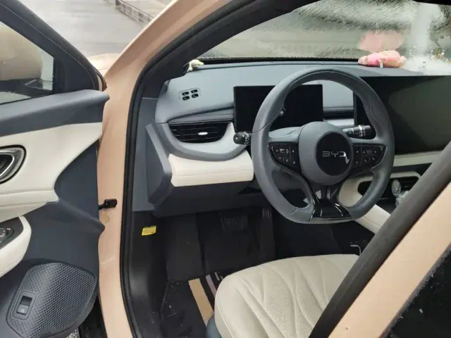 BYD Seal 06 GT — Фото автомобиля 11