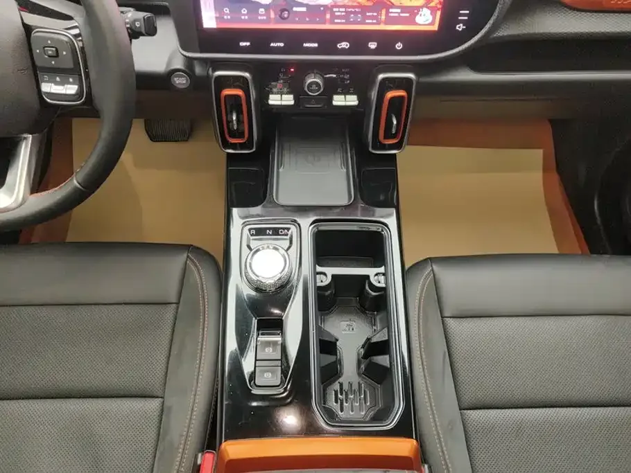 Haval Haval Big Dog 2022 2.0T DCT AWD Howling Celestial Dog Edition — Фото автомобиля 16