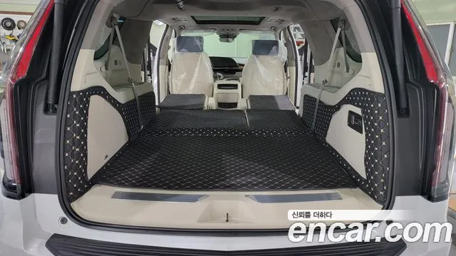 Cadillac Escalade 5th Gen — Фото автомобиля 17