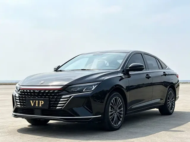 Фотография автомобиля — Dongfeng Yixuan MAX