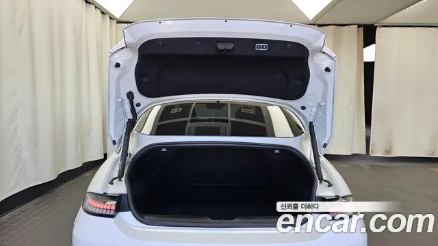 Hyundai Ioniq 6 — Фото автомобиля 26