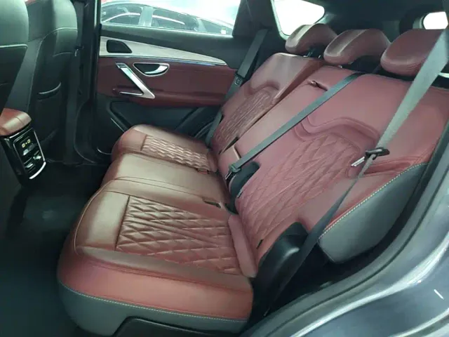 Jetour X70 Plus — Фото автомобиля 16