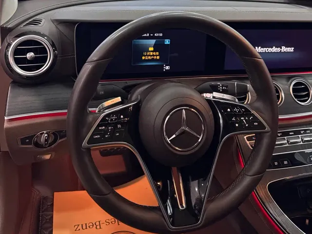 Mercedes-Benz E-Class — Фото автомобиля 11