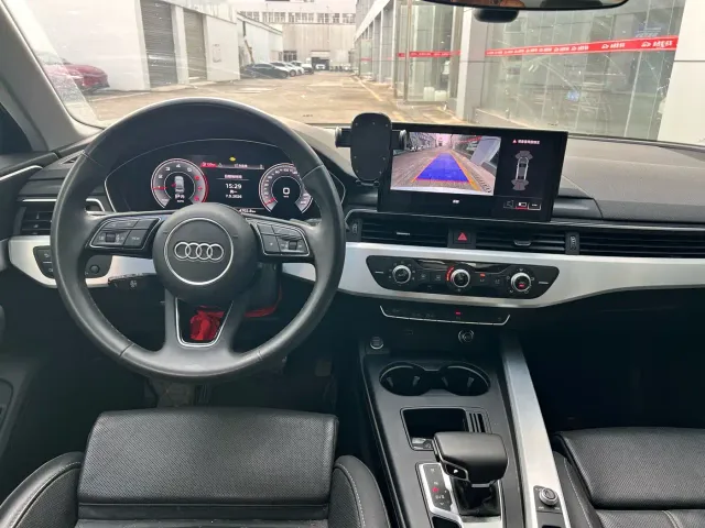 Audi A4L — Фото автомобиля 10
