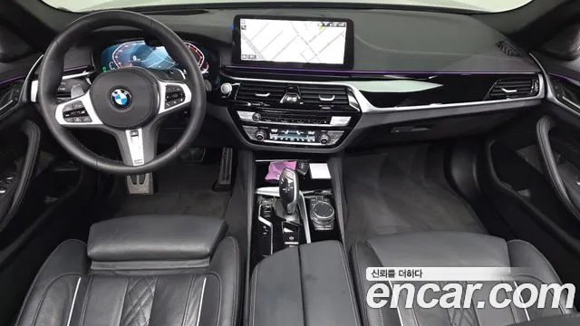 BMW 5 Series G30 — Фото автомобиля 10