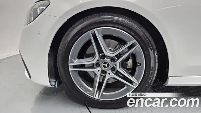 Mercedes-Benz E-Class W213 — Фото автомобиля 5