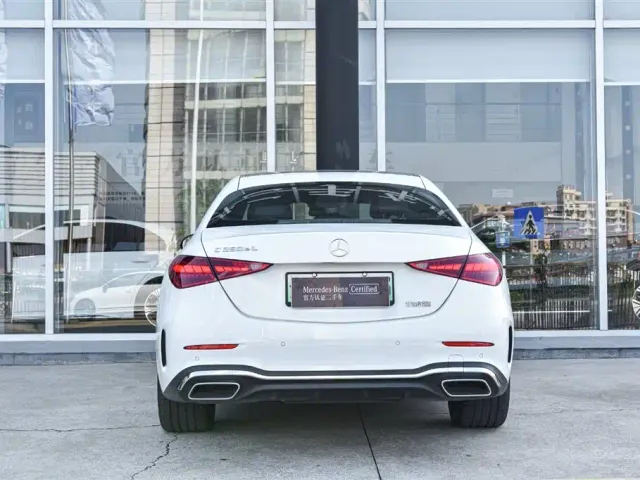 Mercedes-Benz C-Class — Фото автомобиля 4
