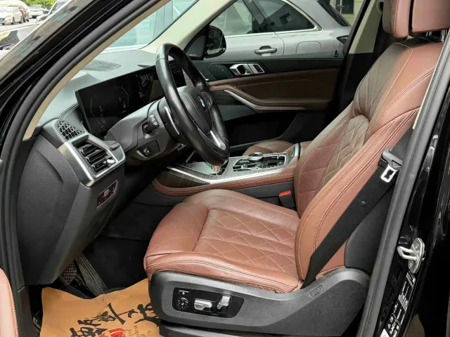BMW X7 — Фото автомобиля 6