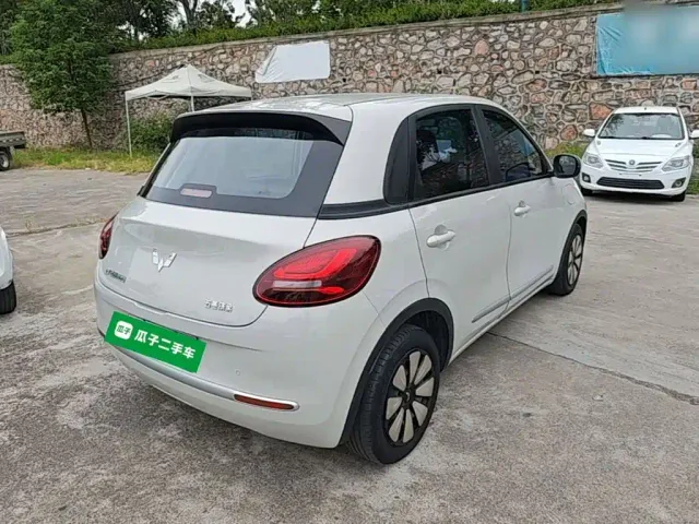 Wuling Bingo — Фото автомобиля 6