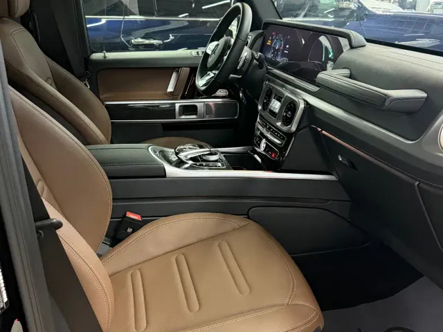 Mercedes-Benz G-Class — Фото автомобиля 3