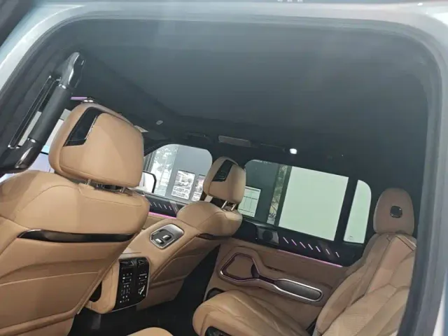 BYD FangChengBao Leopard 8 — Фото автомобиля 17