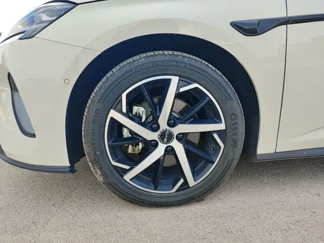 BYD Seal 07 DM-i — Фото автомобиля 22