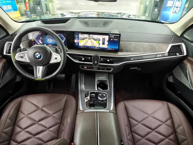 BMW X5 — Фото автомобиля 8