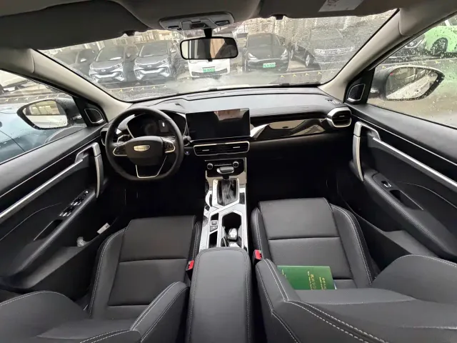 Geely Binyue — Фото автомобиля 4
