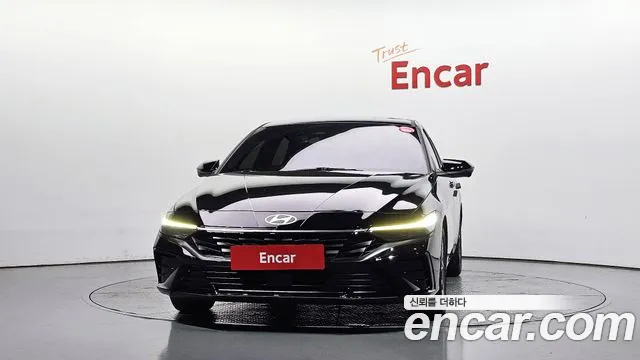 Hyundai Avante CN7 — Фото автомобиля 3