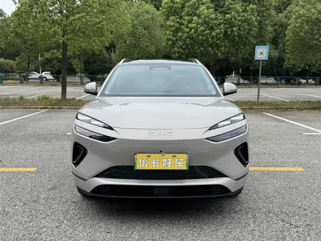 BYD Sealion 06 — Фото автомобиля 3