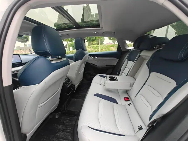 Geely Xingrui — Фото автомобиля 18
