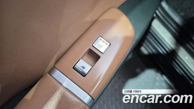 Hyundai Grandeur GN7 — Фото автомобиля 30