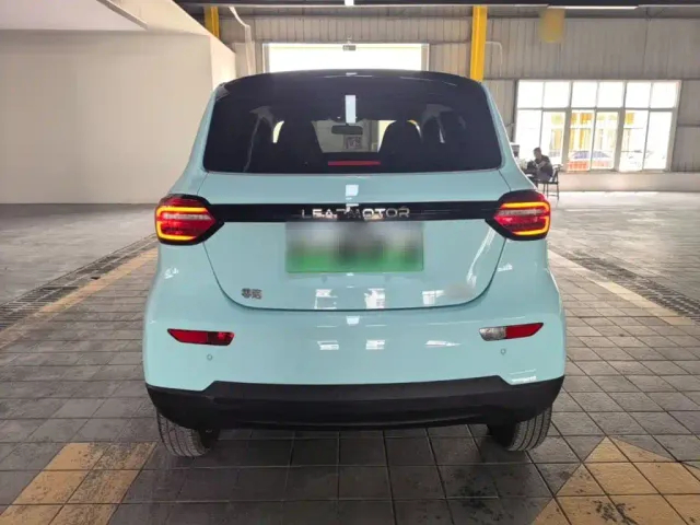 Leapmotor T03 — Фото автомобиля 5