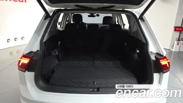 Volkswagen Tiguan — Фото автомобиля 20